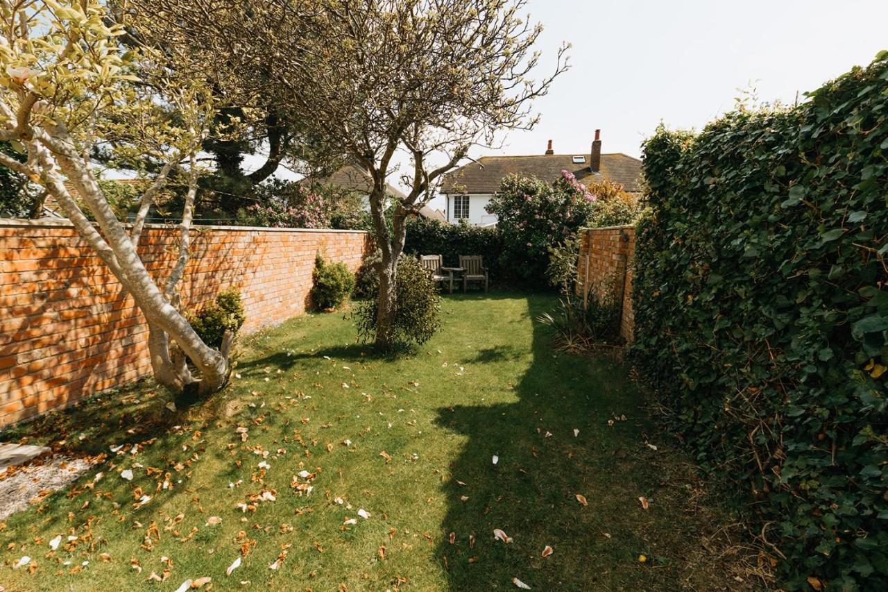 Willow Cottage - Cost 3 Bed Cottage In Penrhyn Bay With Sea Views With Access To Snowdonia Rhôs-on-Sea Esterno foto
