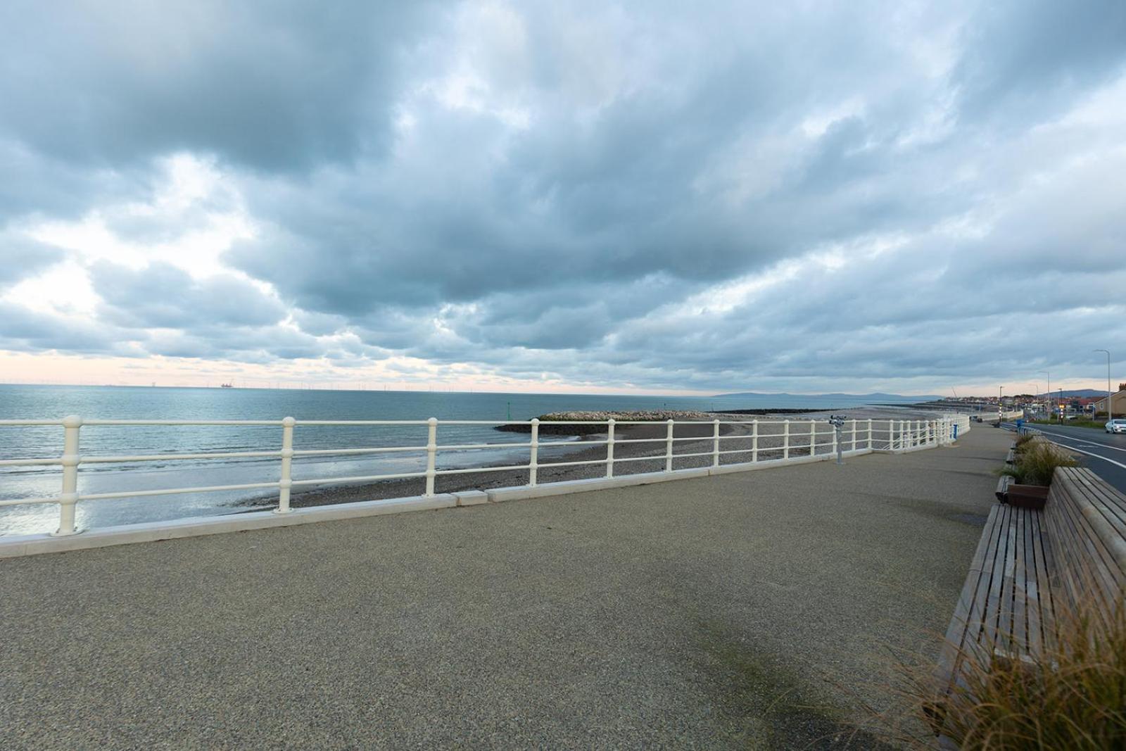 Willow Cottage - Cost 3 Bed Cottage In Penrhyn Bay With Sea Views With Access To Snowdonia Rhôs-on-Sea Esterno foto